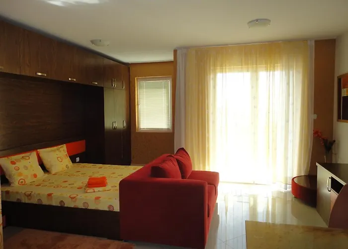 Domus Extra Apartmán *