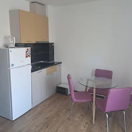 Domus Extra Apartment