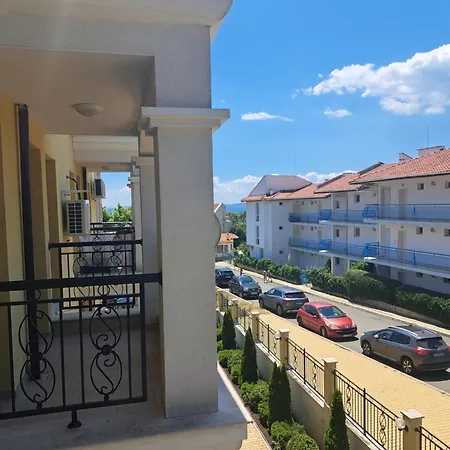 Apartment Domus Extra *
