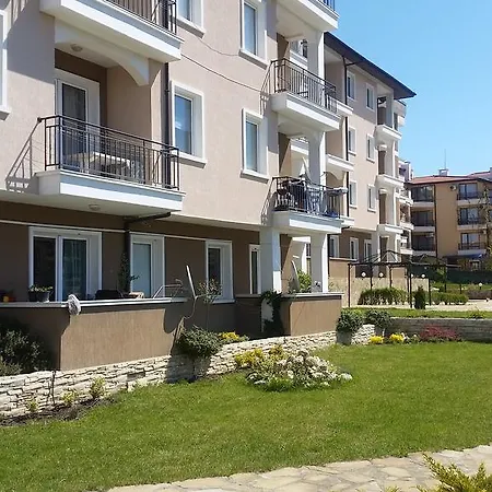 Апартамент Domus Extra Свети Влас