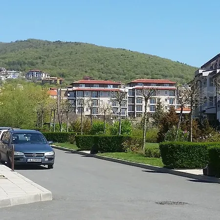 Апартамент Domus Extra Свети Влас